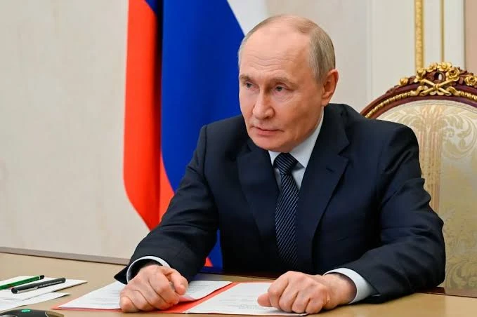 In 2025, a proposal in the U.S. Senate sought sanctions against Putin's government after claiming that it was not taking the necessary actions to end the war in Ukraine