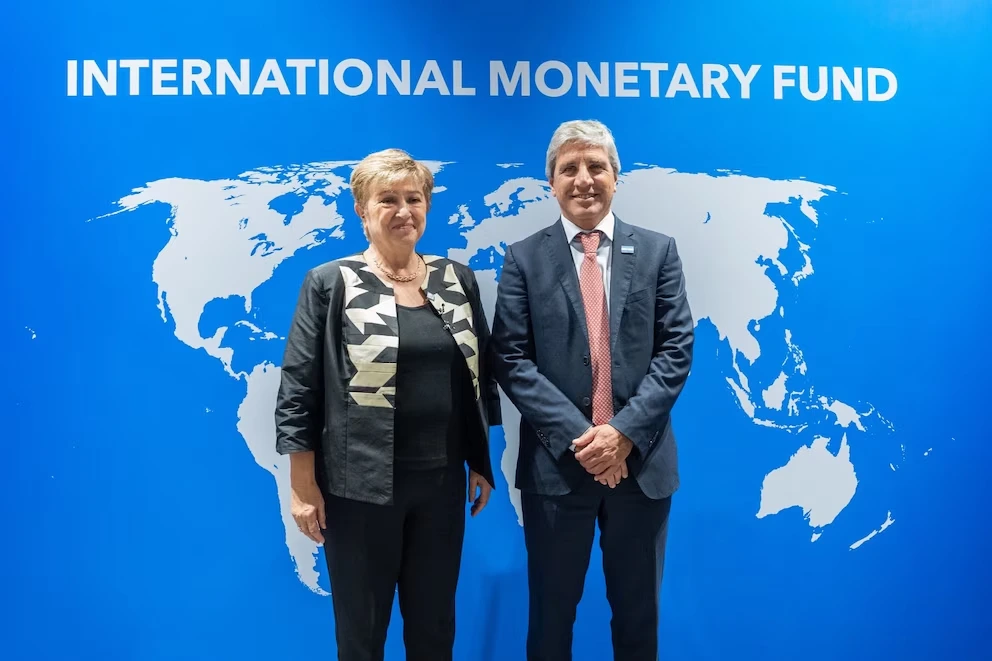 Georgieva y Caputo