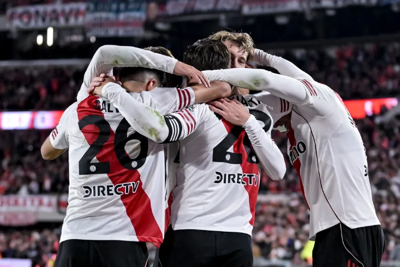 River venció 2-0 a Gimnasia y clasificó a las semifinales del Torneo Apertura