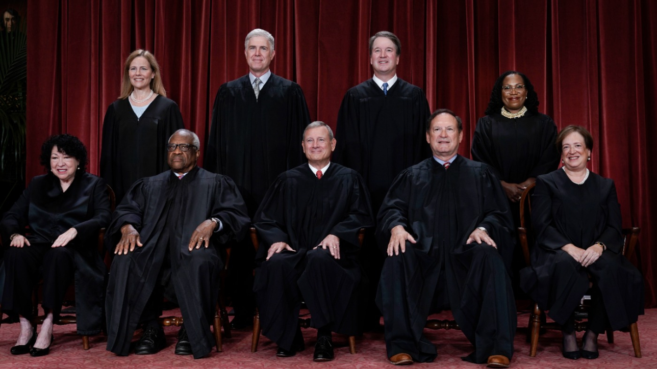 The Supreme Court ruled in favor by a unanimous result of 9 votes in favor against none in opposition, giving an essential victory to pro-life organizations