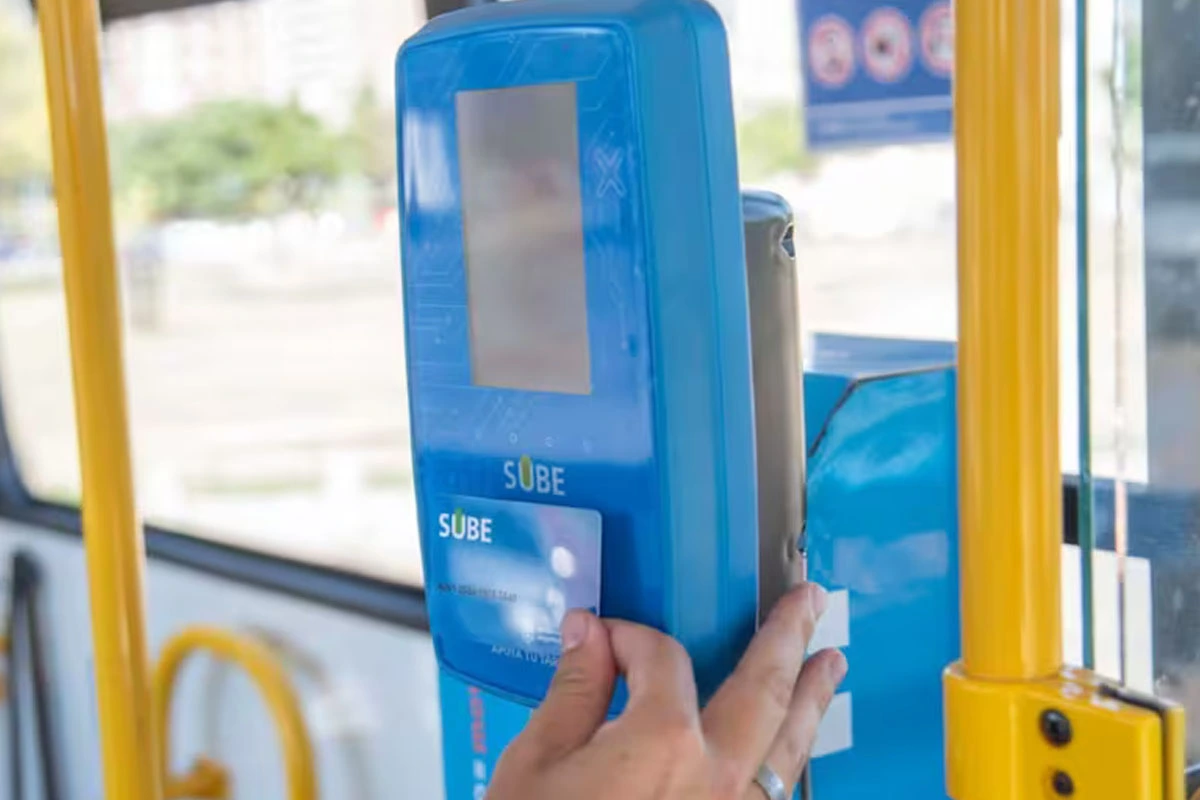 La Tarifa Social Federal de ANSES permite pagar un 55% menos en el transporte público
