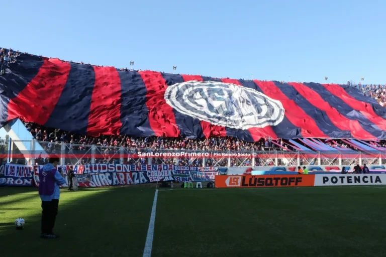 Enojo entre los hinchas de San Lorenzo por el cobro de un bono adicional para el partido contra Boca Juniors