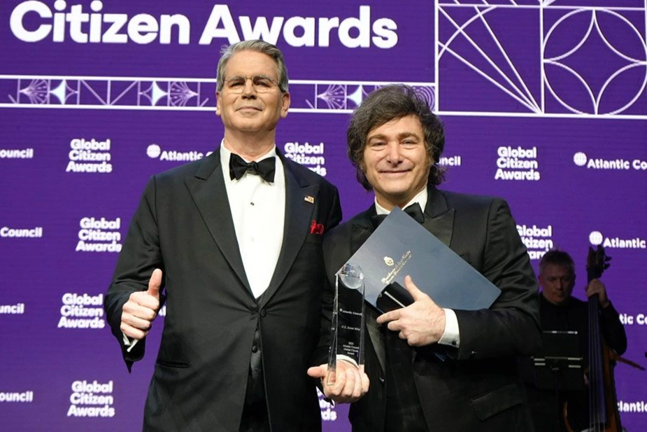 Scott Bessent praised Milei and said that his reforms are “a fantastic success”