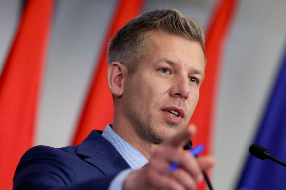 Hungary's new pro-European prime minister wants to put Netanyahu in jail