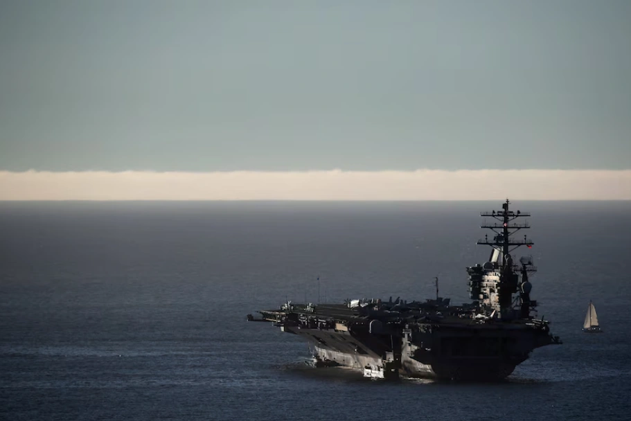 Milei se sube al USS Nimitz y consolida la alianza con Estados Unidos en el Atlántico Sur