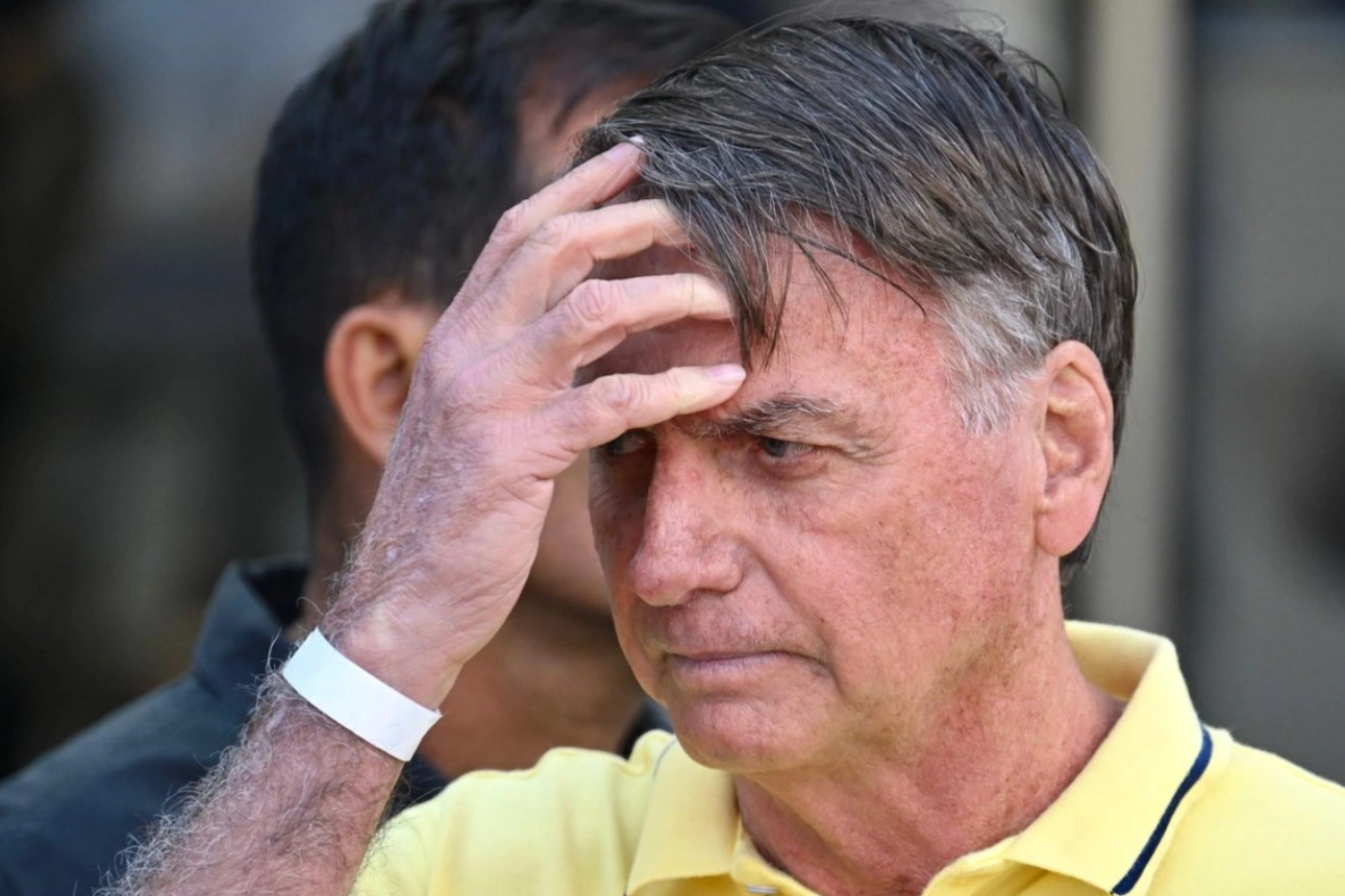 Jair Bolsonaro fue internado nuevamente y será operado del hombro en Brasilia