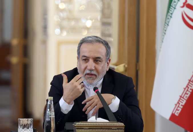Irán no respeta el bloqueo a sus puertos