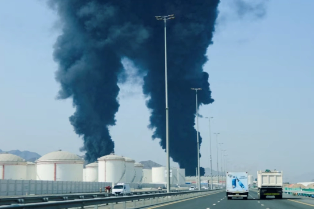 Irán vuelve a atacar a Emiratos Árabes Unidos con misiles y drones pese al alto al fuego