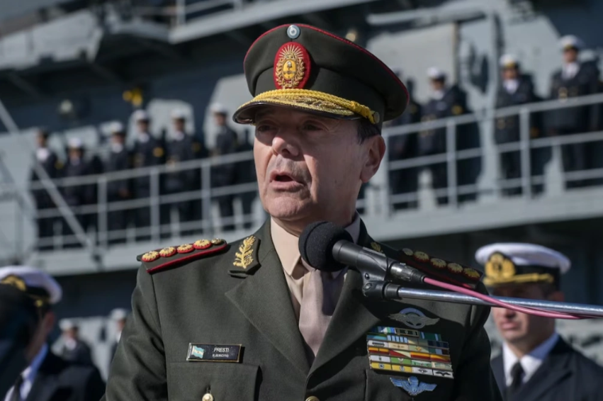 Presti restableció la contrainteligencia militar y derogó una resolución kirchnerista de Nilda Garré
