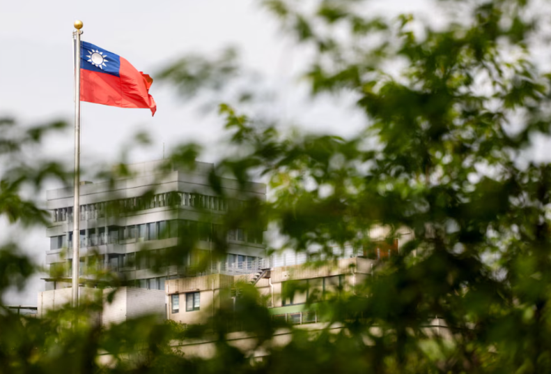 Taiwán quiere defenderse de China