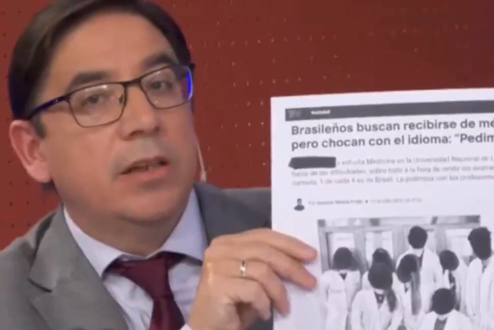 Insostenible: El Profe Álvarez denunció que estudiantes brasileños exigen clases en portugués en Medicina