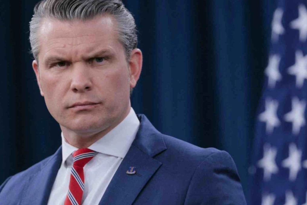 Hegseth castigó al Reino Unido por no apoyar la guerra contra Irán y lo excluyó de la lista de aliados clave de EEUU