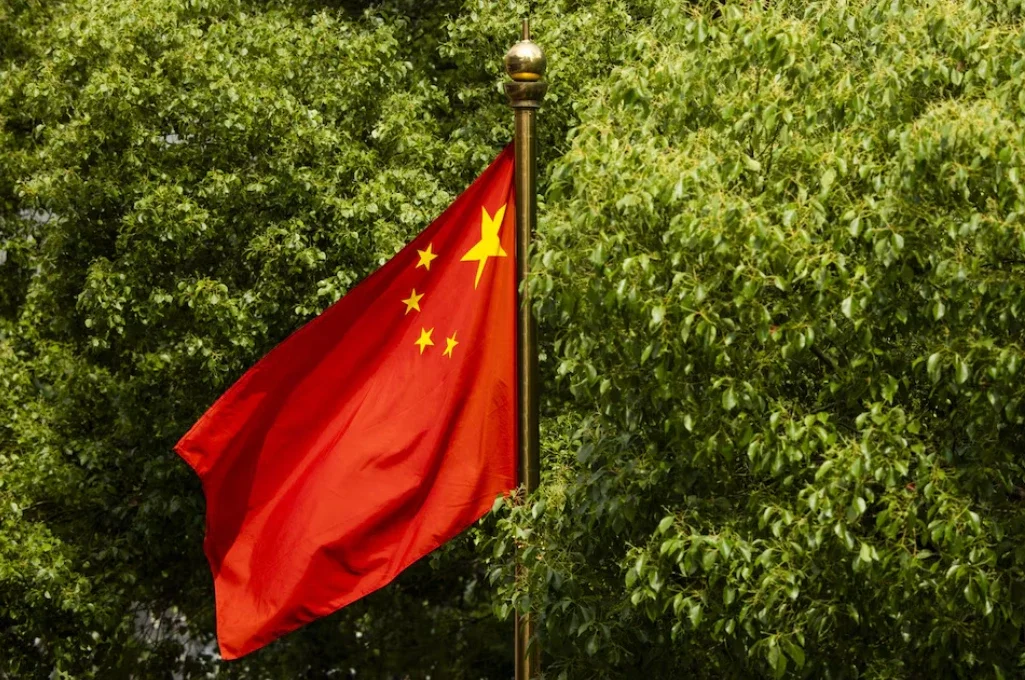A Beijing operator was arrested in the US: a journalist pleaded guilty to acting for China.