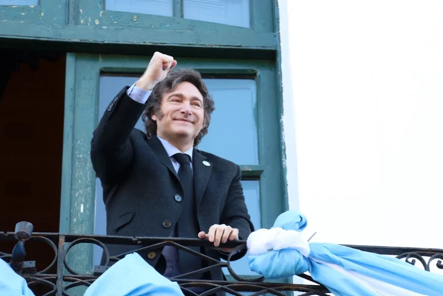 Milei destroza el relato del consumo deprimido y humilla a la casta