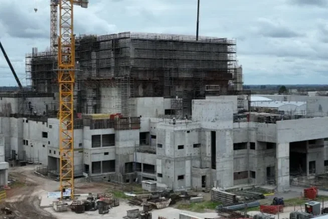 Después de 20 años y 1.000 millones de dólares invertidos, expertos aseguran que el CAREM no funciona