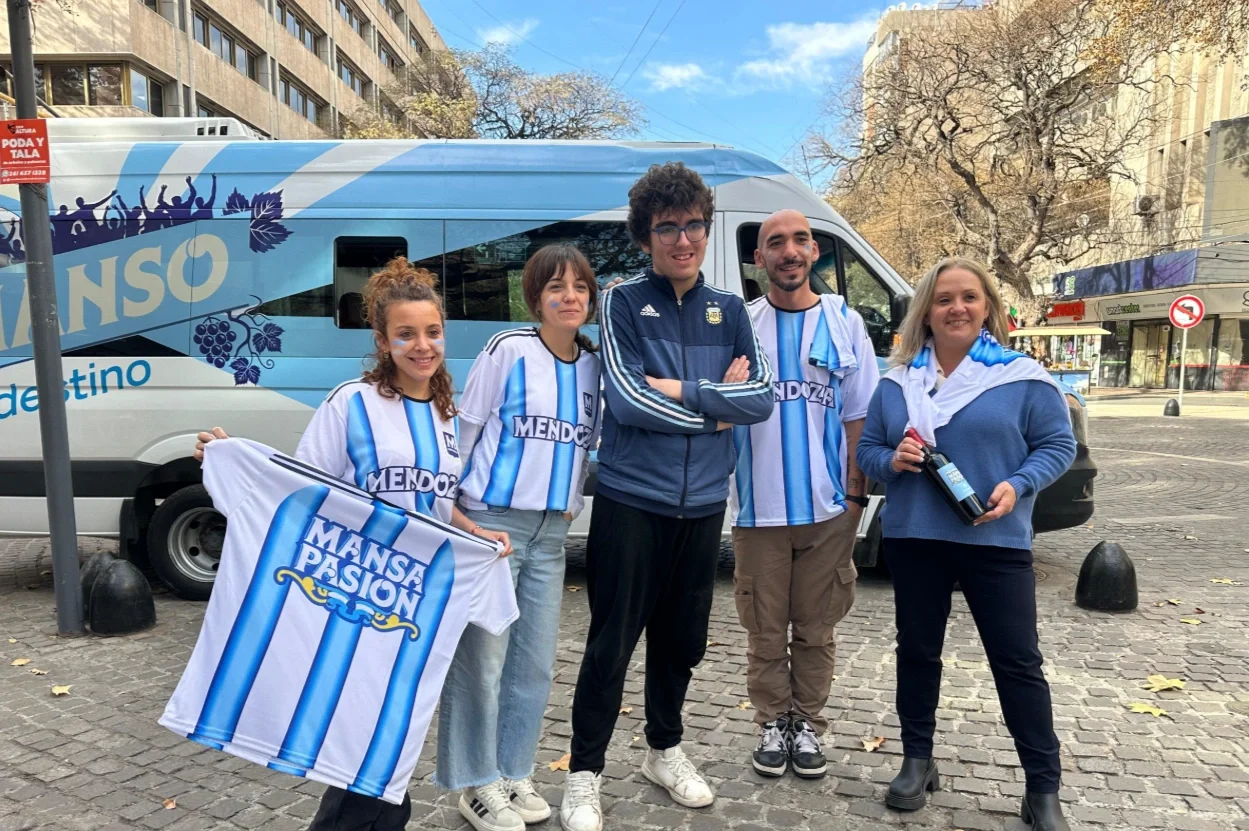 Arrancó la “Mansoneta”: Mendoza se suma a la fiebre mundialista con promociones, fan points y premios