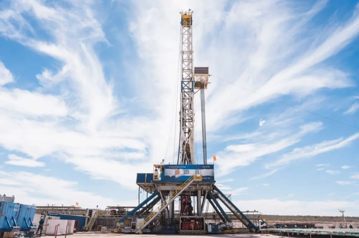 YPF sumó a Eni y XRG al megaproyecto Argentina LNG para convertir a Vaca Muerta en un gran polo exportador de gas