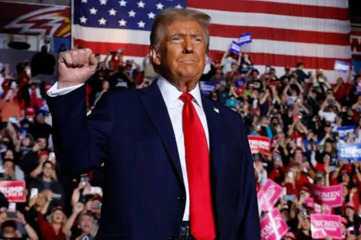El desempleo bajó en EEUU bajo el gobierno de Trump y la economía mantiene la fortaleza del mercado laboral