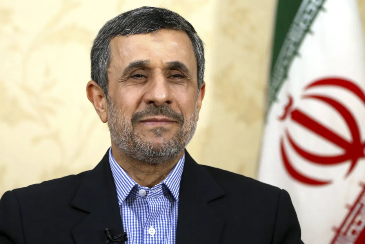 El ex presidente iraní Ahmadinejad habría trabajado con el Mossad para quedarse con el poder en Irán