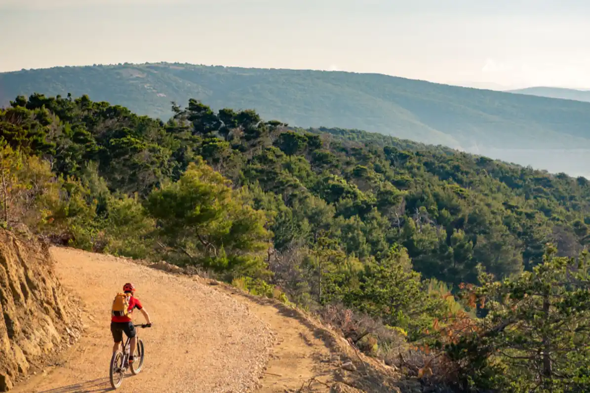 Córdoba on two wheels: the best routes to explore by bike