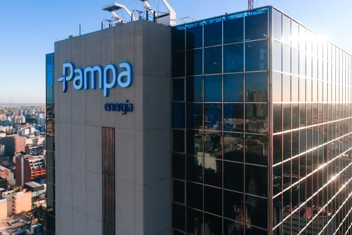 Pampa Energía invertirá US$ 2.700 millones para construir en Bahía Blanca la planta de urea más grande de la región