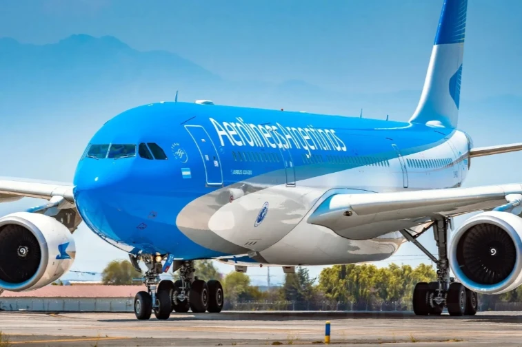 El Gobierno analiza recurrir a la Corte Suprema para frenar la ejecución del fallo por Aerolíneas Argentinas