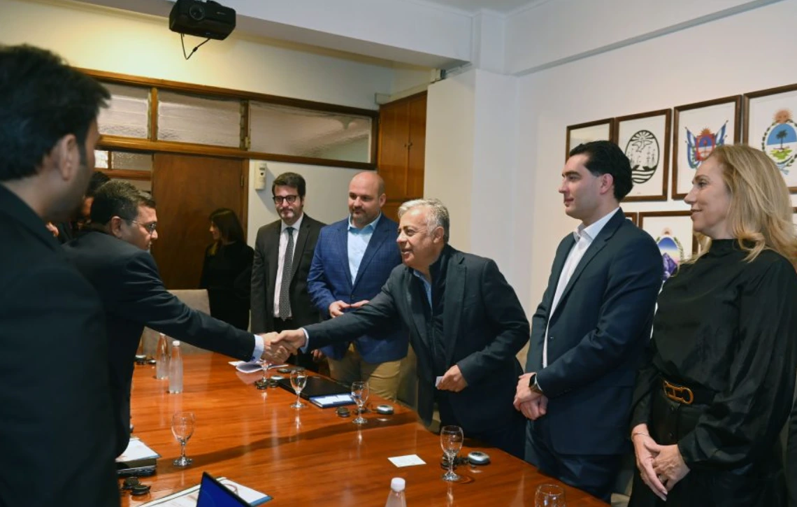 La provincia apuesta por minería y energías renovables
