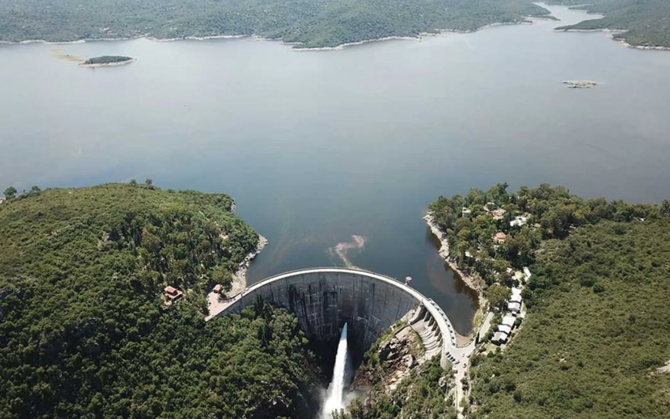 Dique La Viña: un paisaje diferente en Traslasierra