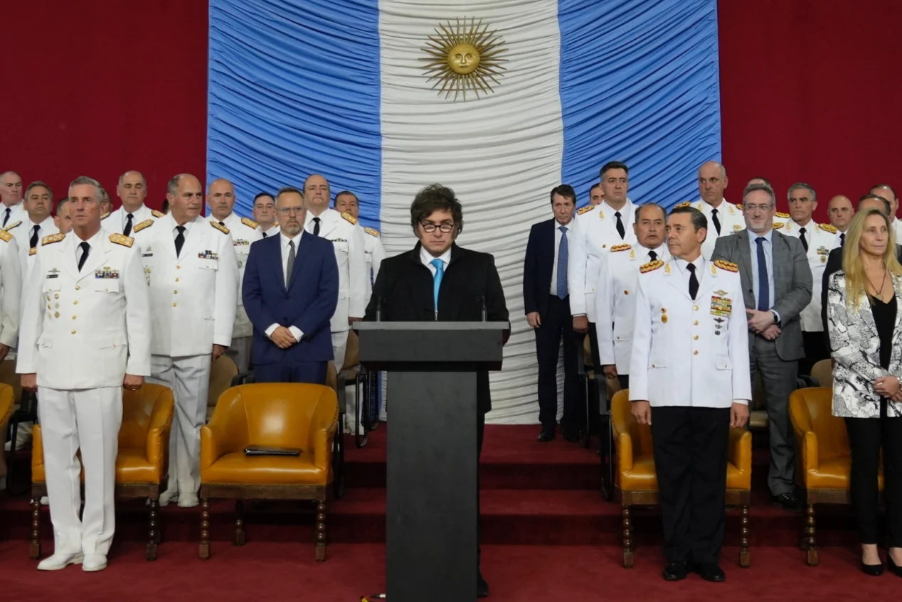 El Gobierno destina más de $50.000 millones mensuales para recomponer los salarios de las Fuerzas Armadas y de Seguridad