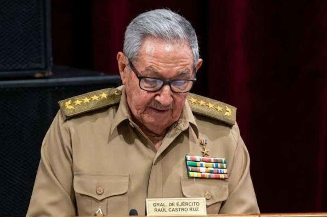 Raúl Castro, de 95 años, está en grave estado tras sufrir un ACV y evalúan llevarlo a España