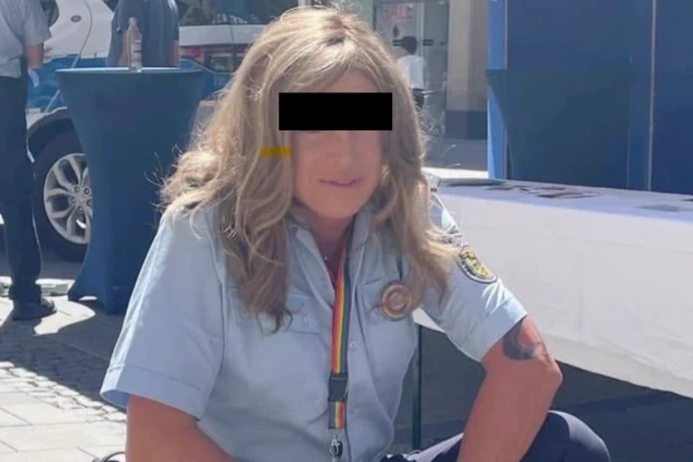 Un expolicía travesti de Alemania confesó violar a una menor y poseer más de 2.000 archivos de abuso infantil