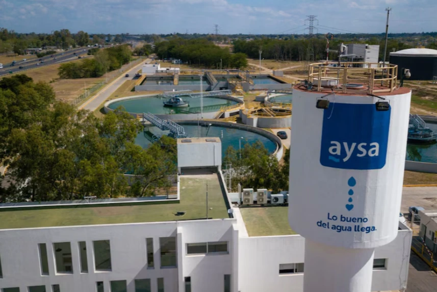El Gobierno vendió el 90% de AYSA por 340 millones de USD: el nuevo dueño va a invertir más de 2.000 milllones