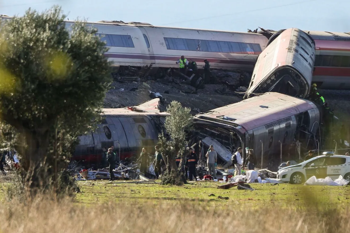 Tragedia ferroviaria en España: otro accidente mortal pone bajo presión al Gobierno de Pedro Sánchez