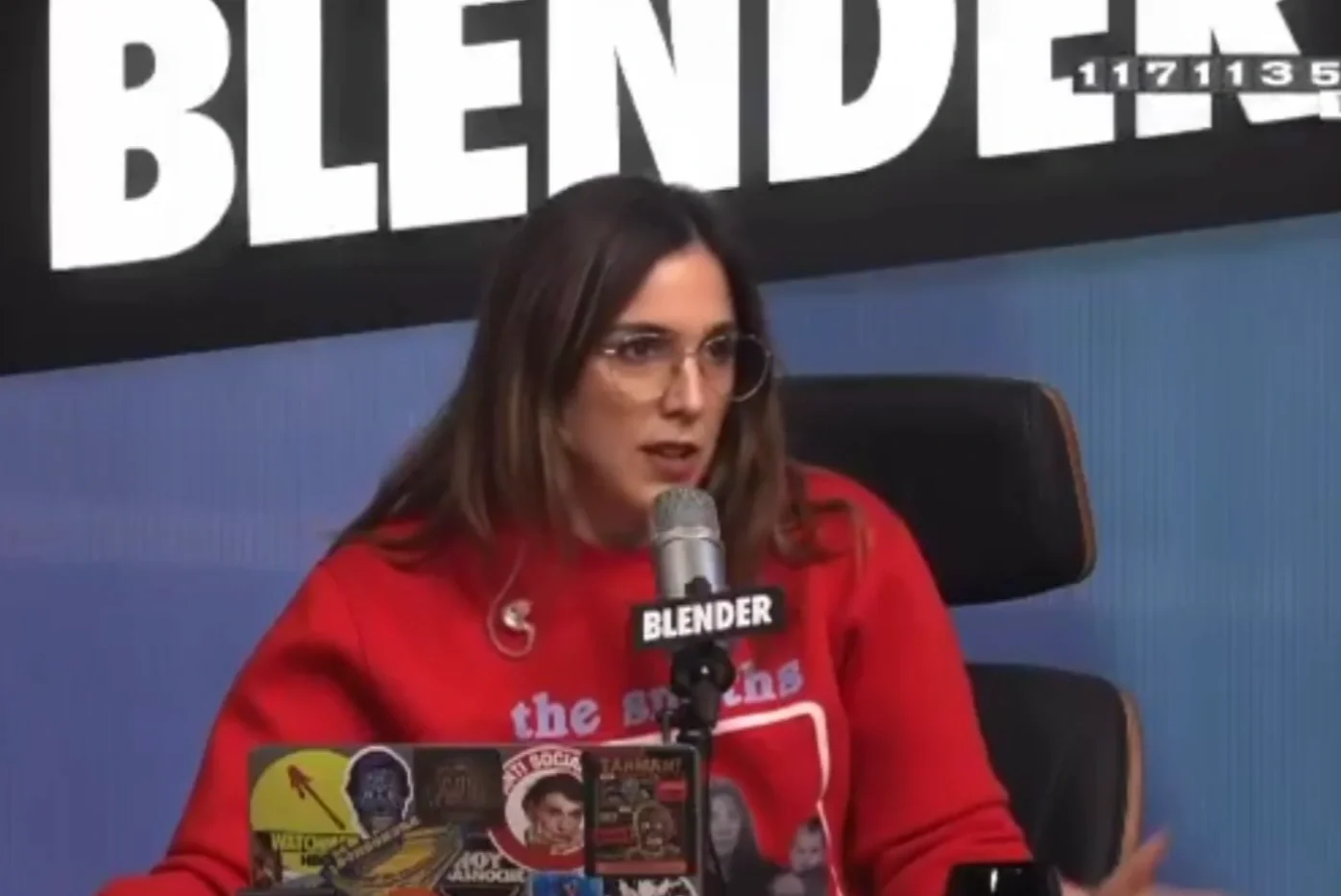 El stream kirchnerista Blender emitió comunicado tras escándalo en vivo de la kirchnerista Fiorella Sargenti