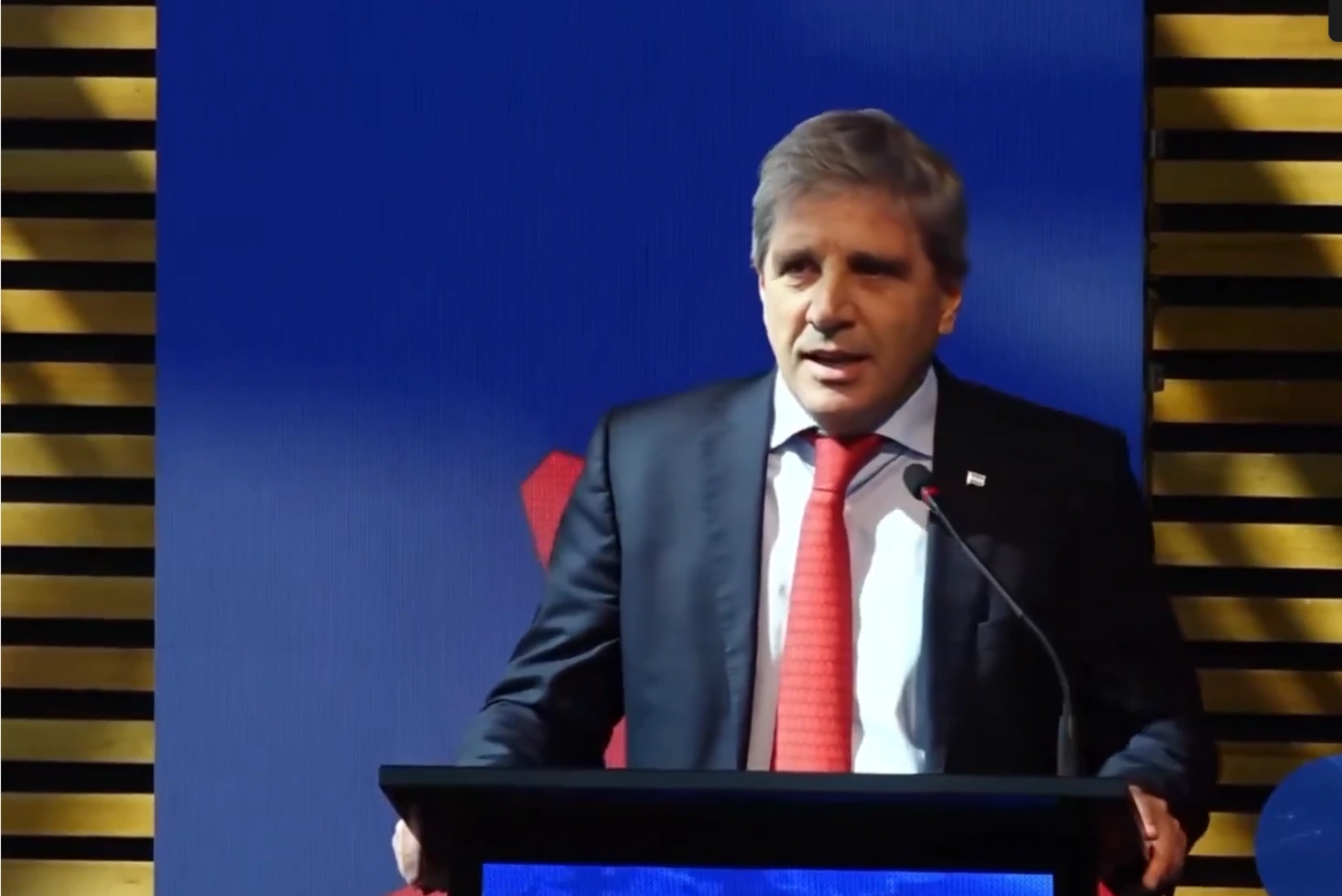 Luis Caputo habló sobre el Presupuesto 2027: “Vamos a estar presentando por cuarto año consecutivo superávit fiscal”