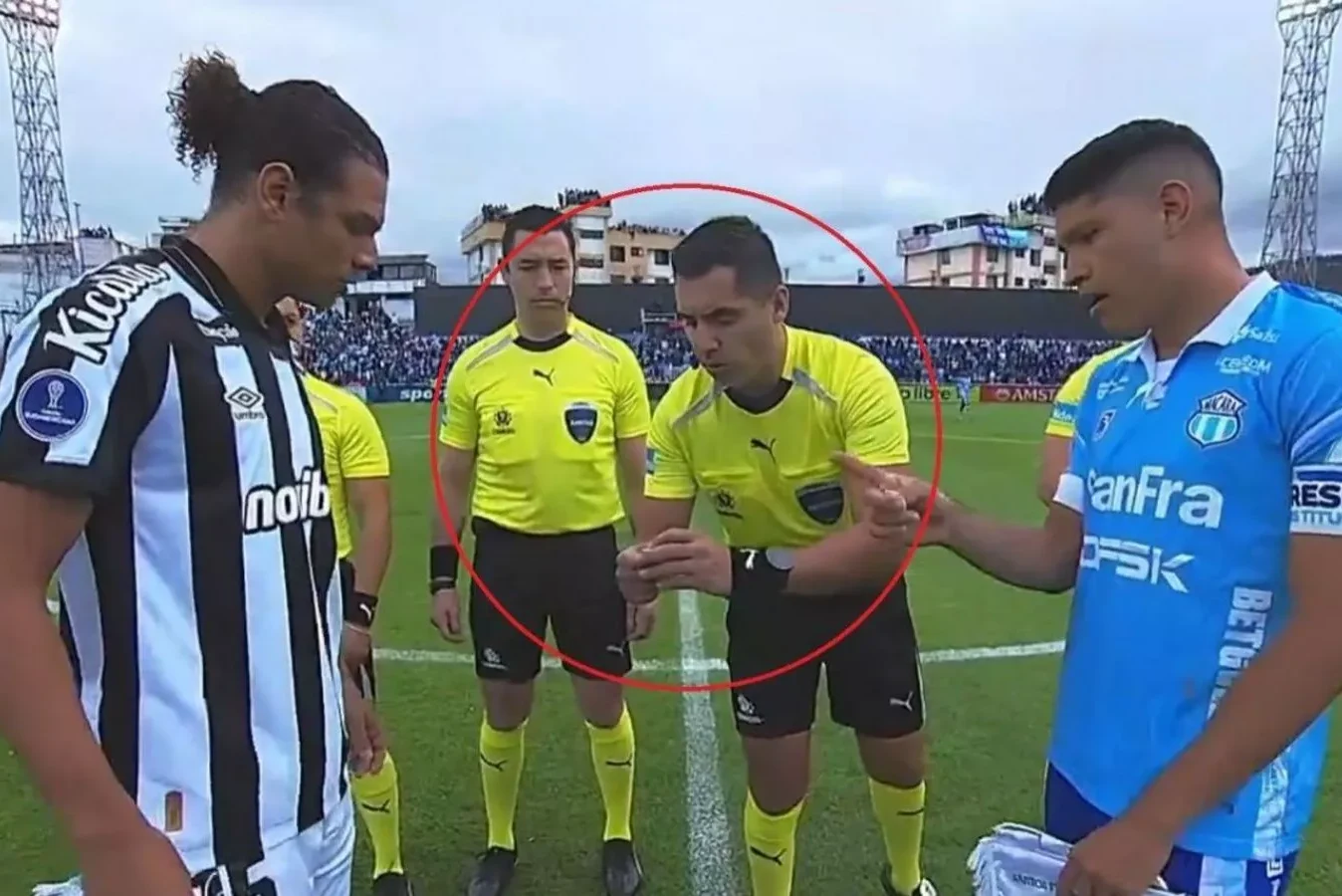 “¿Copa del Mundo o Chile?”: la insólita pregunta de un árbitro chileno durante un partido por Copa Sudamericana