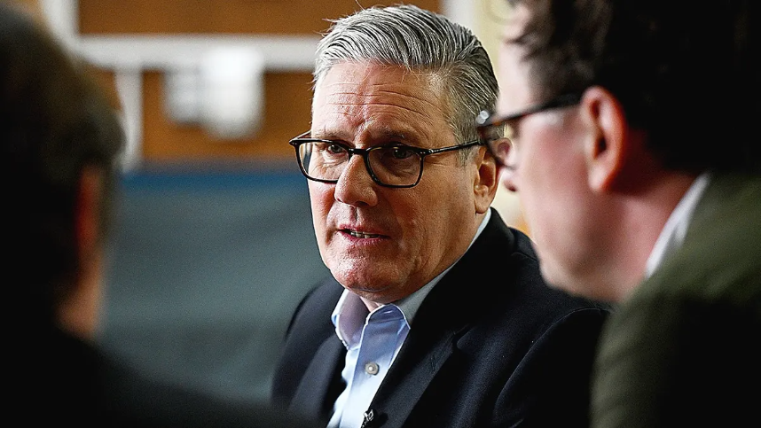 Starmer habría comunicado ha sus allegados y sus ministros restantes que planea abandonar el cargo a la brevedad 