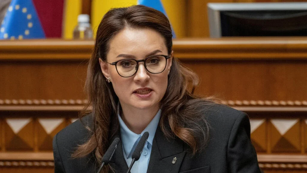 The Prime Minister of Ukraine welcomed the European Union's decision to move forward with the process of integrating Ukraine and Moldova into the community bloc.