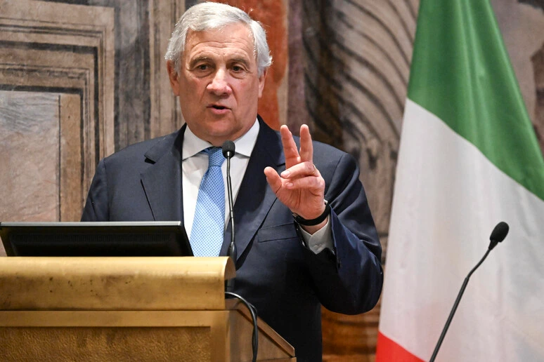 The Italian government is strongly considering closing its borders with Spain in light of the crisis unfolding in Ceuta and Melilla