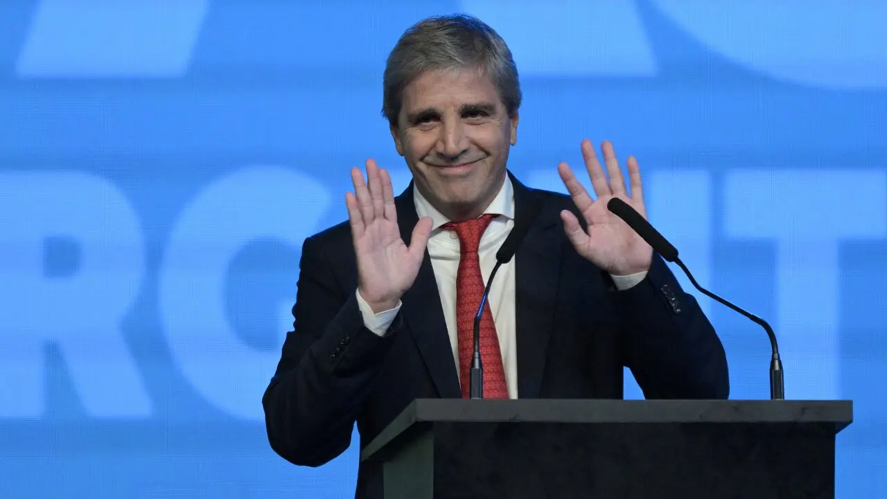 Luis Caputo.