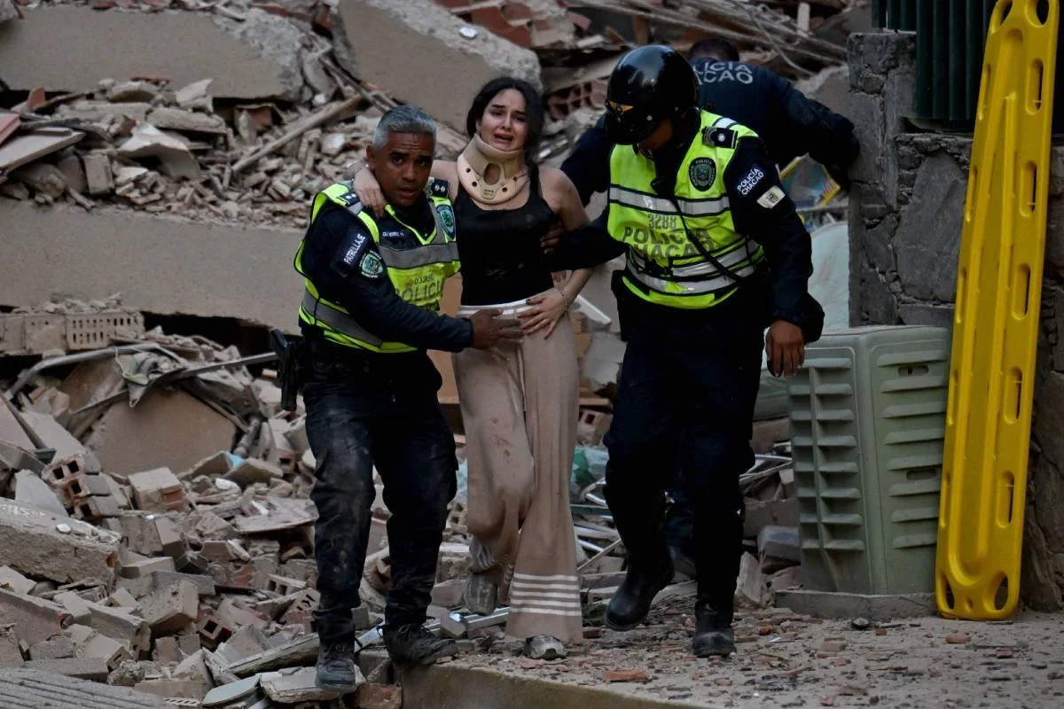 Se estiman decenas de miles de muertos por los fuertes terremotos en Venezuela