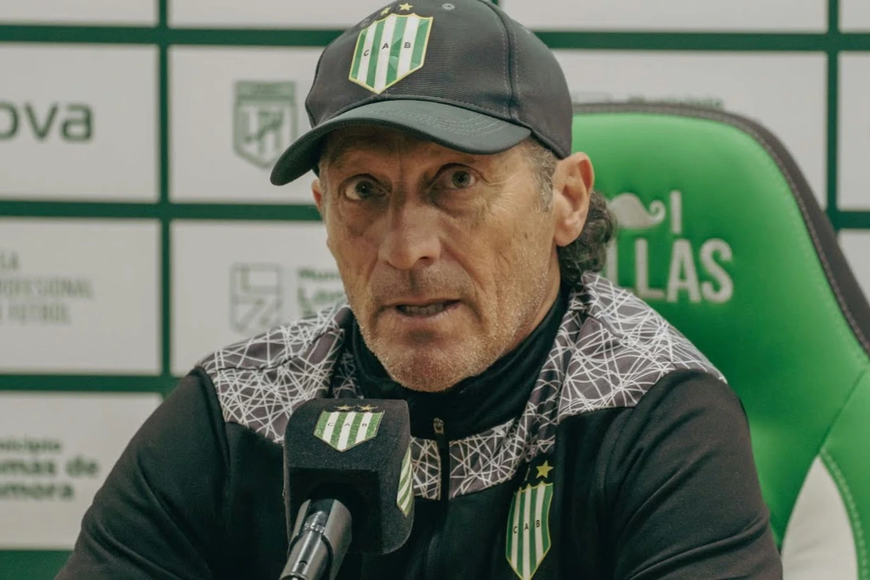 Pedro Troglio submitted his resignation, but the management of Banfield did not accept it