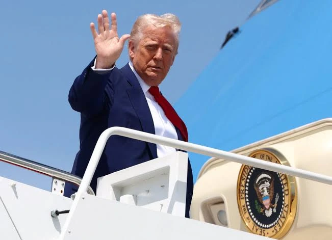 Durante el operativo contra el hombre que ingresó armado al campo de golf de Trump, el presidente se encontraba en el avión presidencial