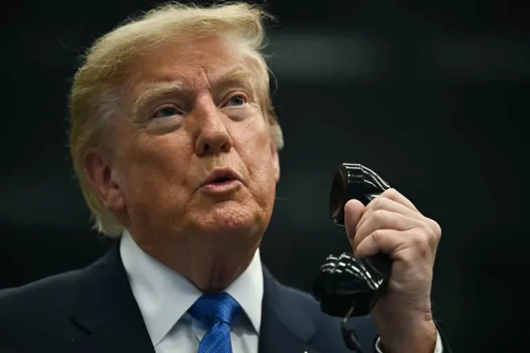 The U.S. president warned that he will show zero tolerance for new military actions by the regime in the Strait of Hormuz