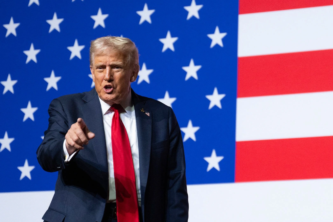 El gobierno de Donald Trump evalúa sancionar a las navieras que intenten pagar un peaje en el Estrecho de Ormuz