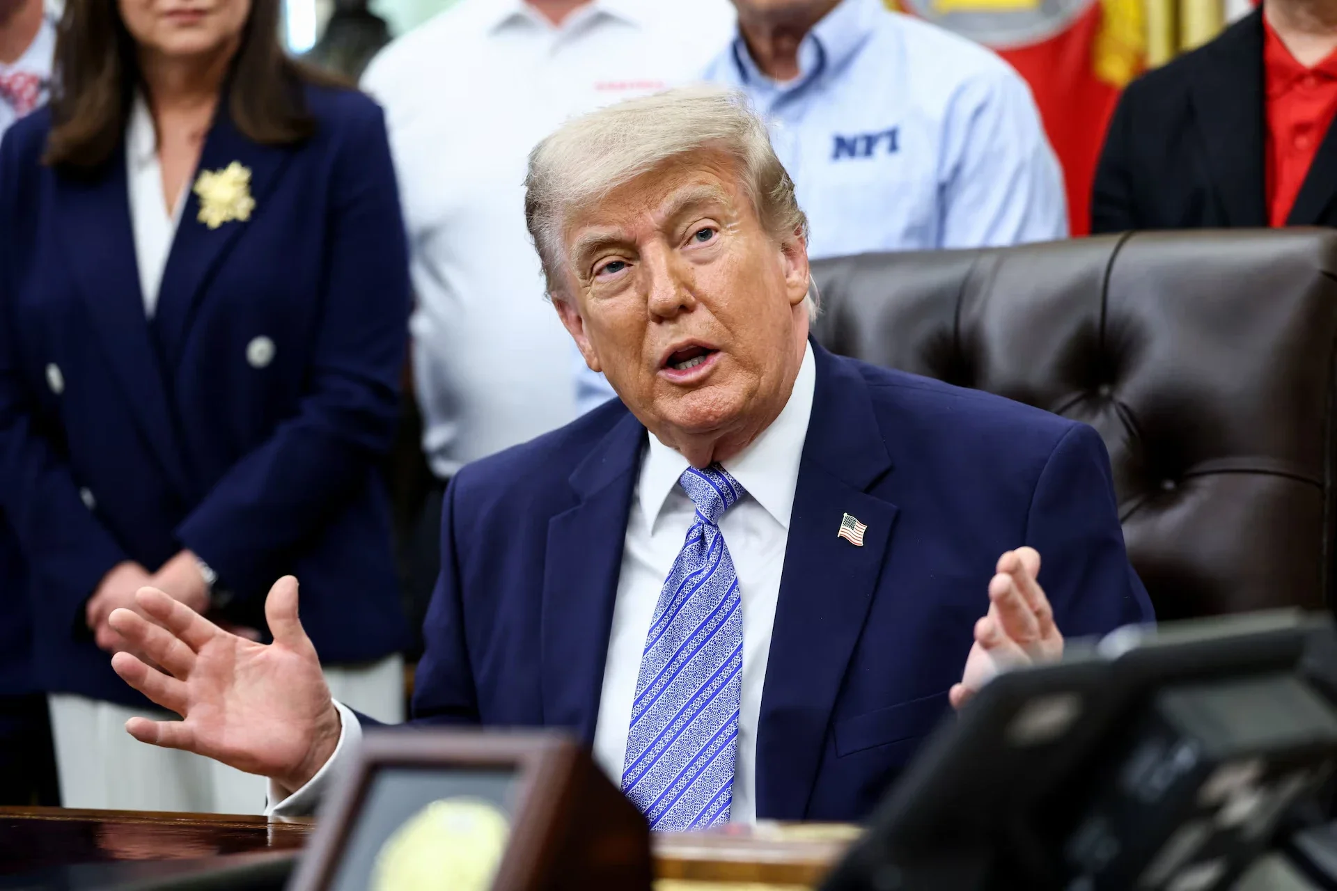 The President of the United States urged the Iranian regime to hand over its uranium to be destroyed under international supervision.
