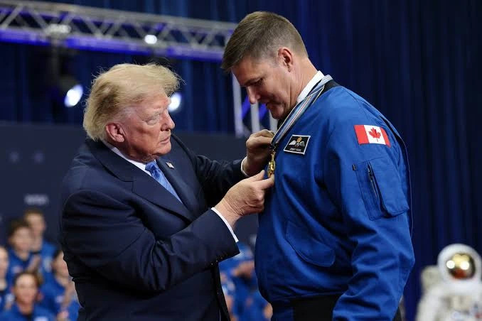 The U.S. president highlighted the work of all the participants in the space program and assured that he followed the entire mission live