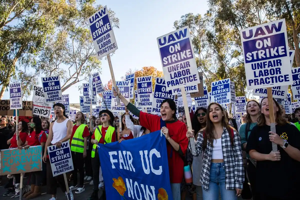 A group of progressive students threatened the university with organizing large protests if it did not cut ties with border security