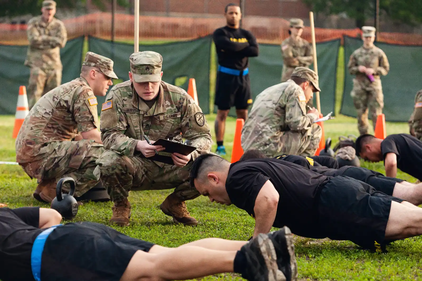 Military personnel will have to answer questions related to possible hormonal changes and if they respond affirmatively, they will have to undergo a diagnosis