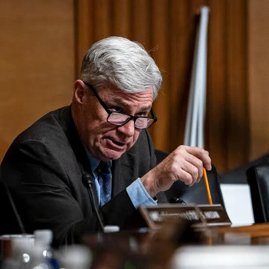 El entorno del senador demócrata Whitehouse aseguró que el proyecto ya posee más de 60 co-patrocinadores